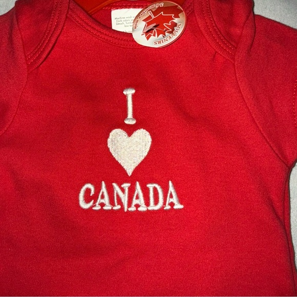 "I Heart Canada" Red Baby Onesie Sz 3-6 Months Canada Day - Picture 3 of 3